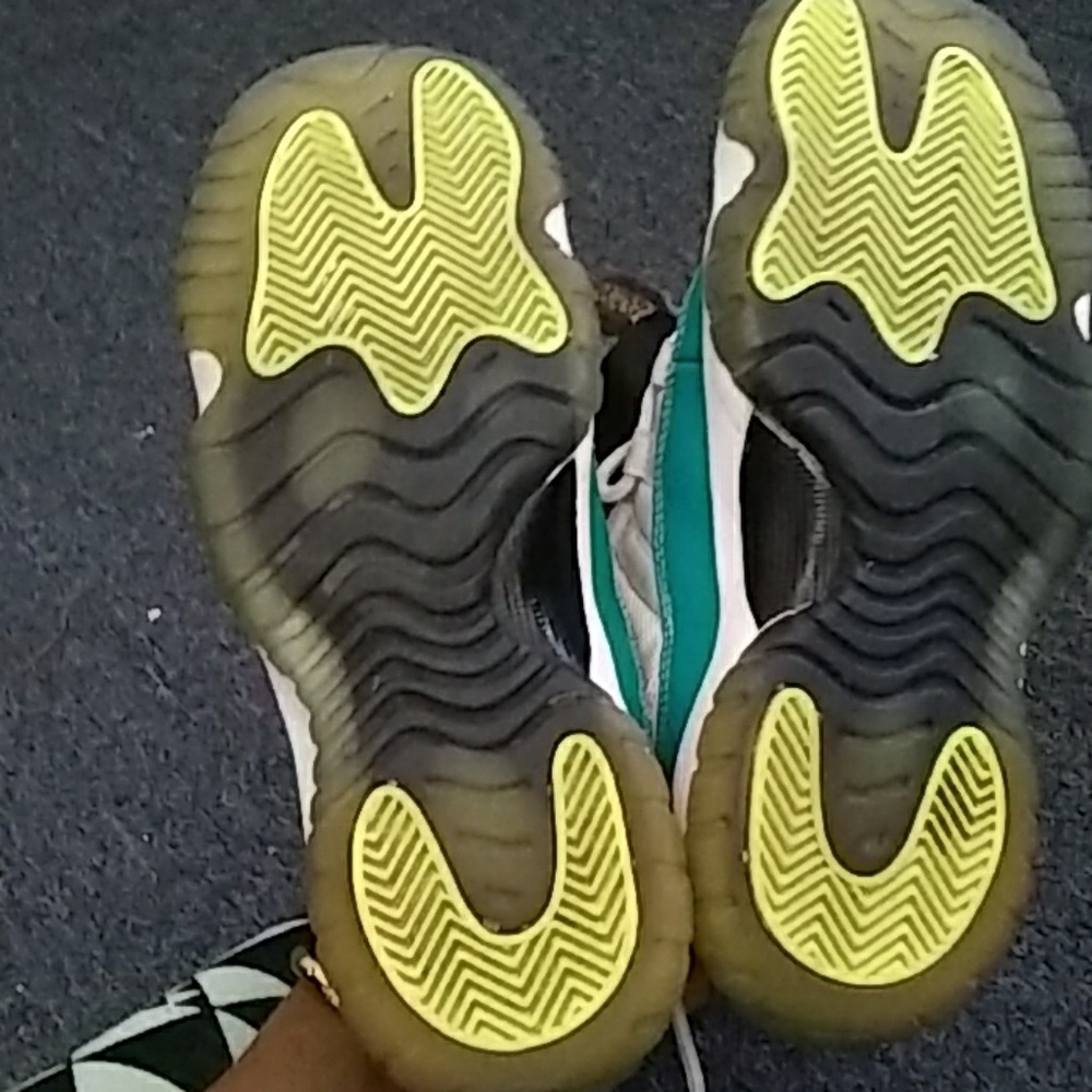 Jordan's - Picture 3 of 4